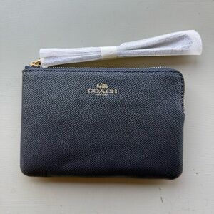 NWT COACH Wristlet Pebble Design Wallet Midnight Blue 58032